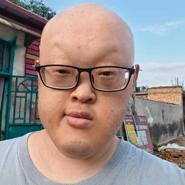 28岁岁山东单身帅哥 - 昭通吉缘网